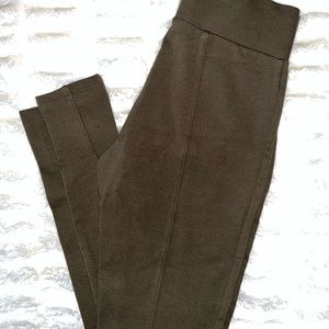 Gianni Bini olive leggings - comfy and stylish
